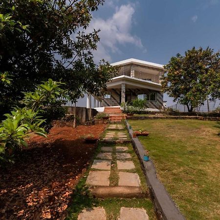 Aqua & Sage By Stayvista - Riverside Villa With Pool & Terrace Karjat Eksteriør billede