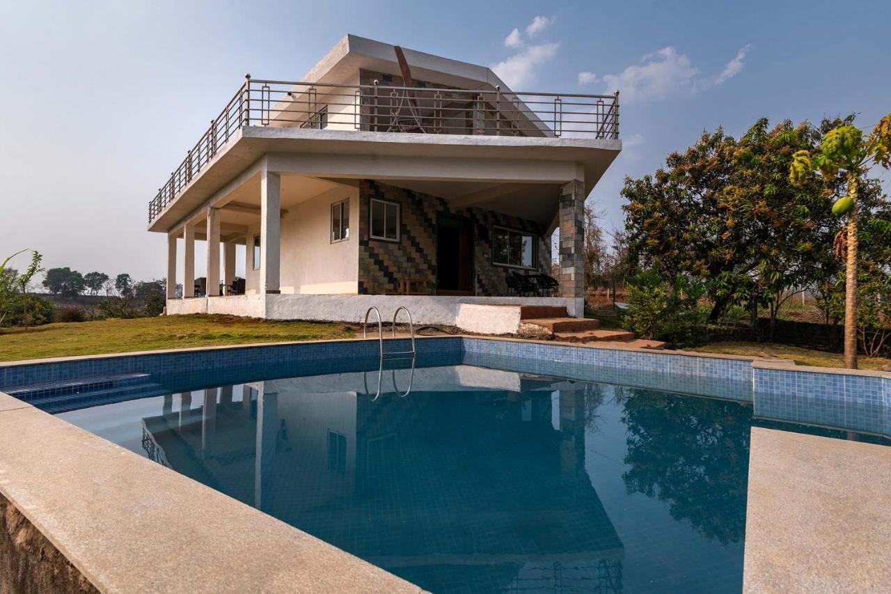 Aqua & Sage By Stayvista - Riverside Villa With Pool & Terrace Karjat Eksteriør billede