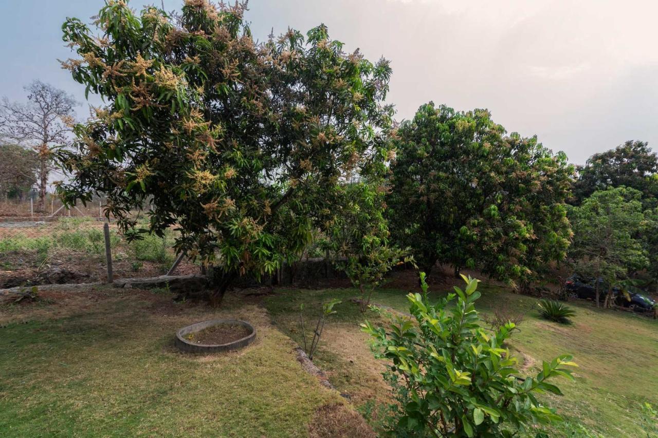 Aqua & Sage By Stayvista - Riverside Villa With Pool & Terrace Karjat Eksteriør billede