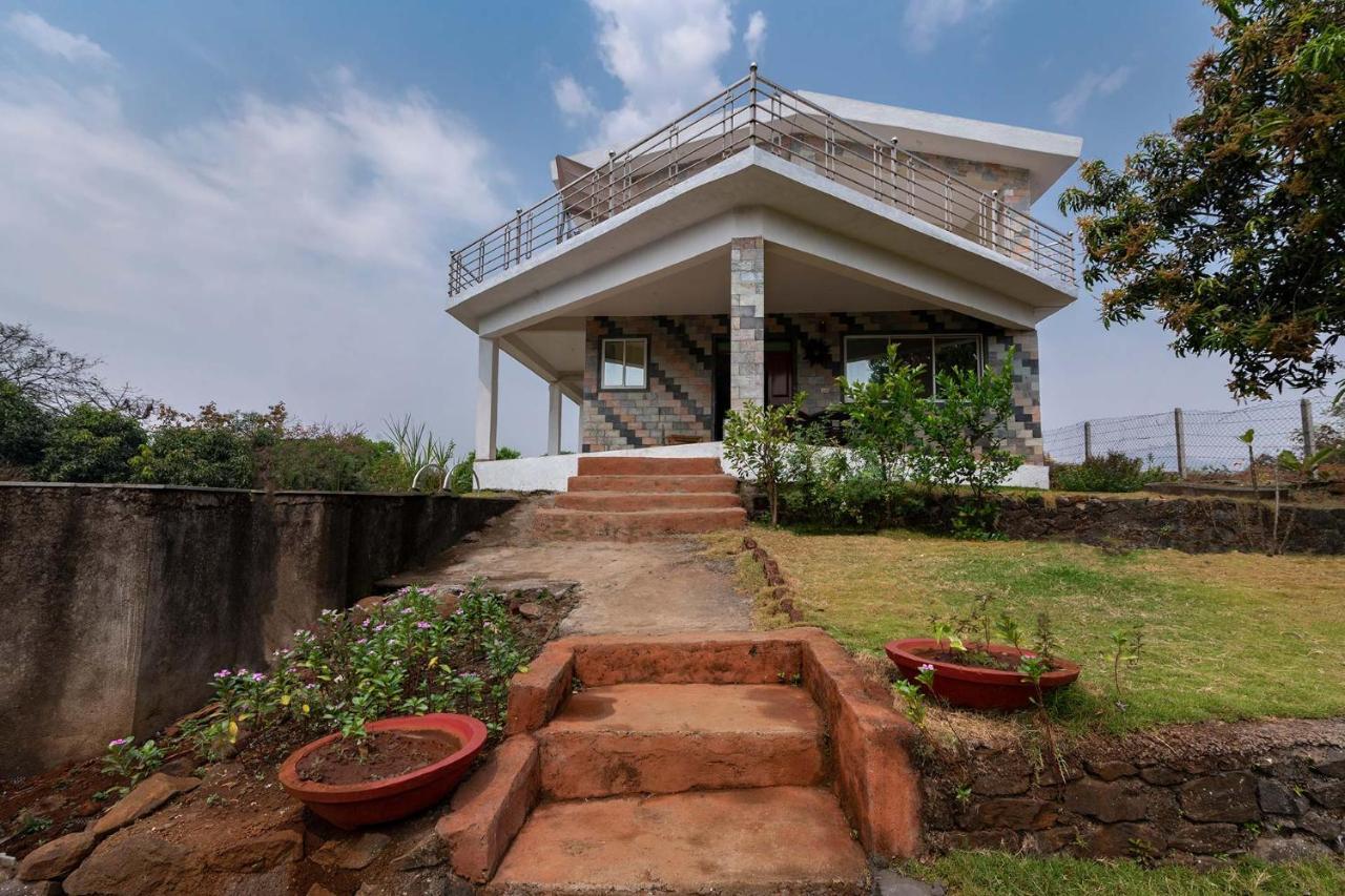 Aqua & Sage By Stayvista - Riverside Villa With Pool & Terrace Karjat Eksteriør billede